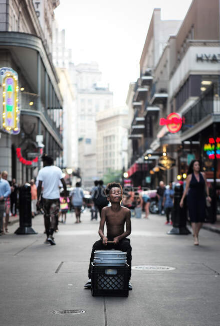 Young Boy Playing Drums In The Street — Stock Photo