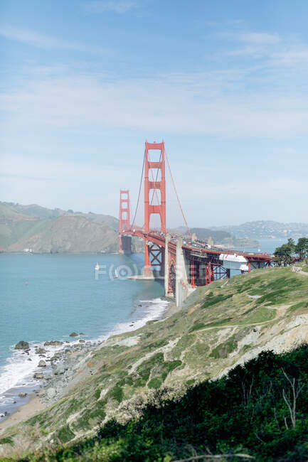 San Francisco Golden Gate Bridge über die Bucht — Stockfoto