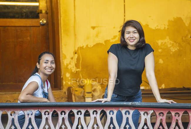 Duas amigas em Bangkok — Fotografia de Stock