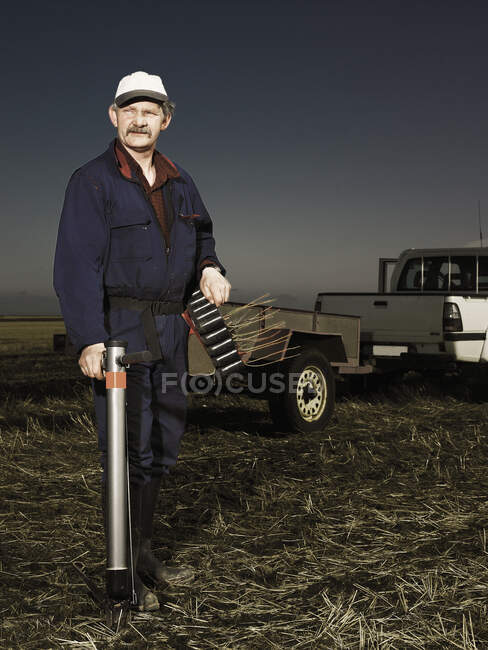 Farmer planting trees in Iceland — Stock Photo