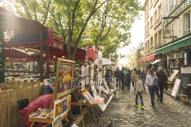 Montmartre, 18. Arr. Straßenkunst am Place du Tertre sacre coeur — Stockfoto