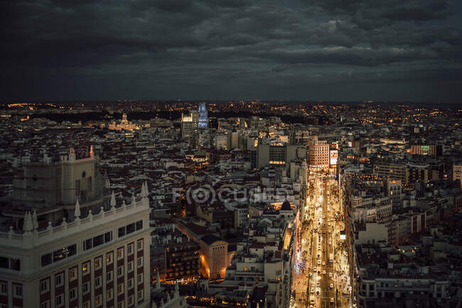 Феллайни в Мадриде, Испания, Gran Va ночью — стоковое фото
