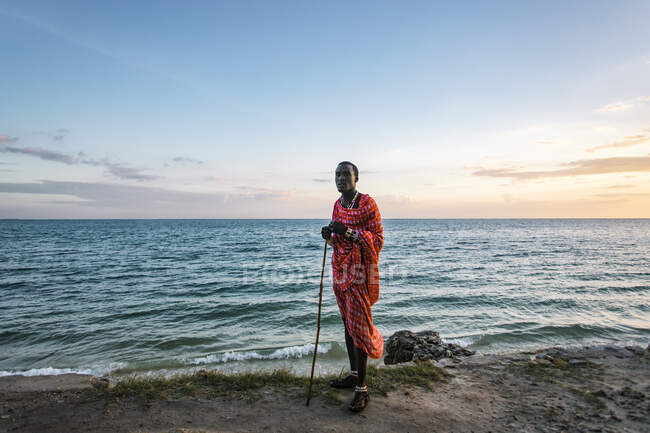 Maasai Man on the beach, Zanzibar, Mjini Magharibi Region, Tanzania — Stock Photo