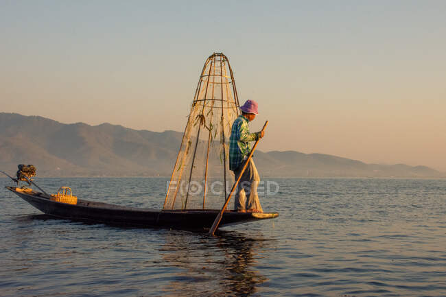 A peaceful scenery for fishing — Stock Photo