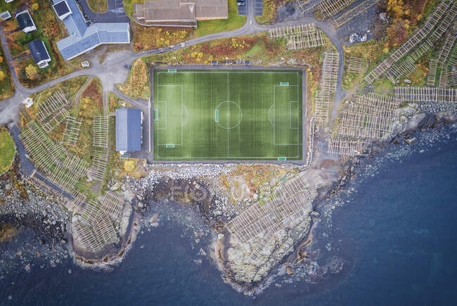 Футбольний стадіон Лофотен Норвегія, вигляд з повітря — стокове фото