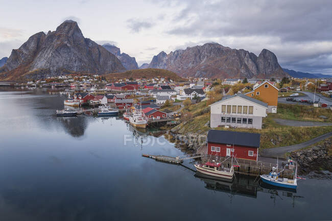 Reine, Moskenesy, Лофотенские острова, Норвегия — стоковое фото