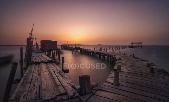 Pôr-do-sol pescadores porto Carrasqueira em Portugal — Fotografia de Stock