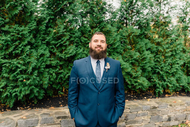 Portrait of a groom before his wedding — Stock Photo