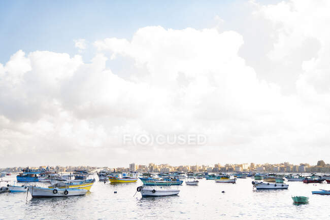 Boats docked in the Alexandria, Egypt harbor — Stock Photo