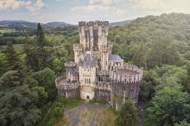 Повітряний вид, замок Бутранн, Країна Басків, середньовічна будівля, зубці — стокове фото