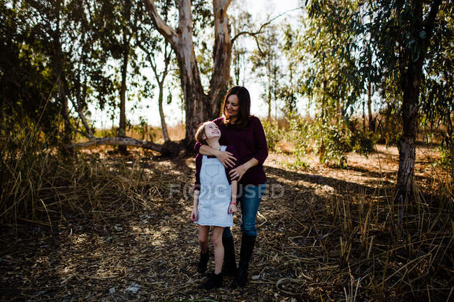 Grande colpo di madre e figlia al parco di Chula Vista — Foto stock