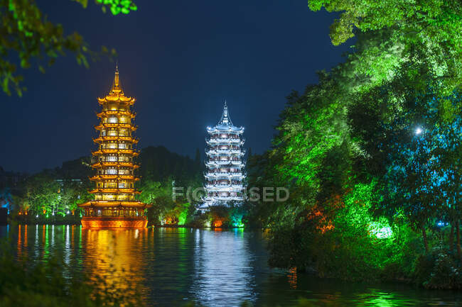View of authentic chinese architecture at night — Stock Photo
