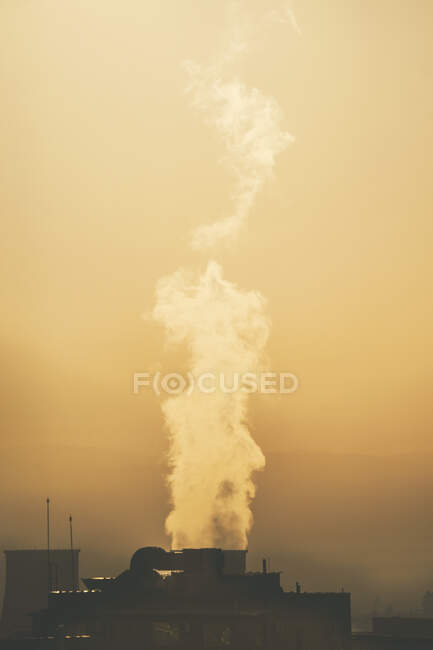 Kraftwerk Smoke Stack Pollution Bulgarien — Stockfoto