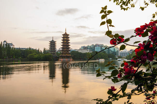 Pagoda's at the lake in the the centre of Guilin / China — Stock Photo