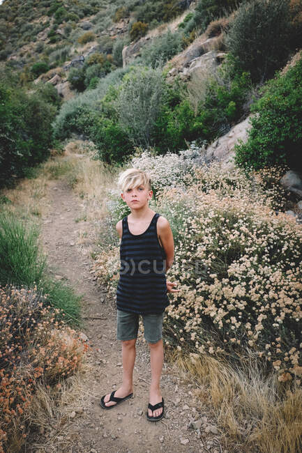 Blonde Tween Stands on a Trail in the Mountains above Ojai — Stock Photo