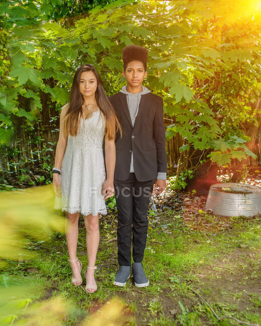 The new American Gothic couple — Stock Photo