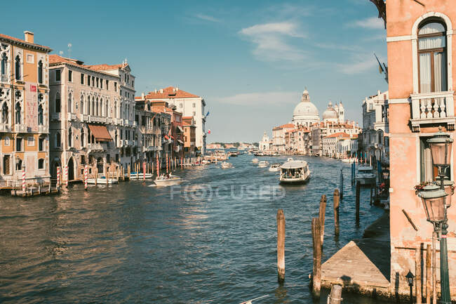 Boote im Canal Grande, Venedig — Stockfoto