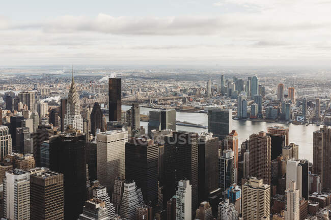 New york city skyline with skyscrapers and buildings — Stock Photo