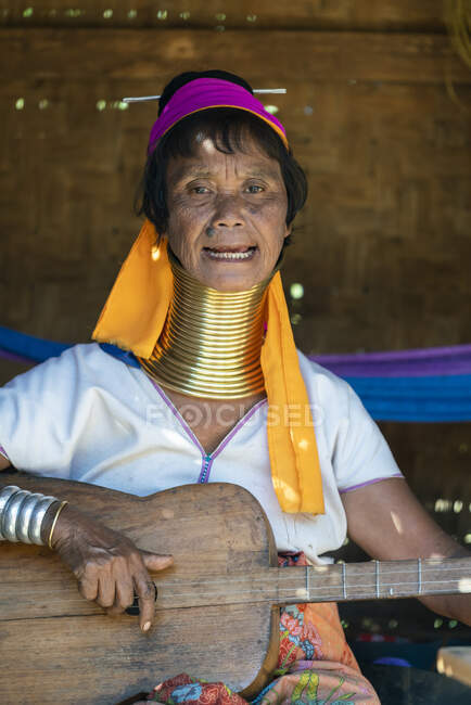 Kayan Lahwi woman ethnic groups of Kayah State of Karen people — Stock Photo