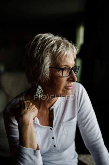 Nahaufnahme Porträt einer Frau Ende 60 in Ohio — Stockfoto