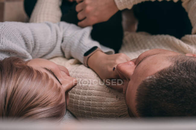 Happy family having fun. Proud mother and father smiling — Stock Photo