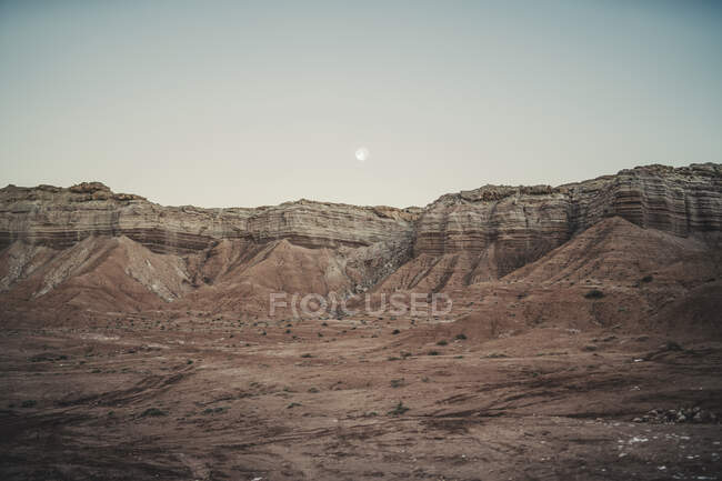Hermoso paisaje del desierto rocoso - foto de stock