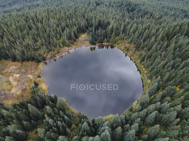Vista aérea de Mirror Lake em Oregon, EUA — Fotografia de Stock
