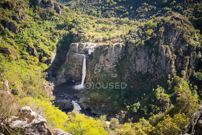 Cascade en Humos, Arribes del duero, Salamanca, Espagne — Photo de stock