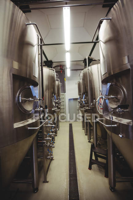Máquinas de fabricação em Cervejaria — Fotografia de Stock
