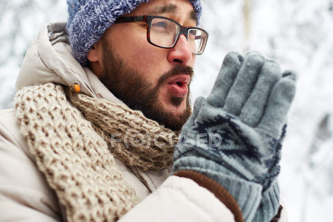 Young man Warming up — Stock Photo