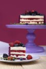 Piece of cake with fresh berries — Stock Photo