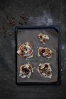 Top view of prepared sweet pizzas with figs — Stock Photo