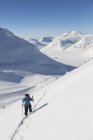 Front view of man ski mountaineering — Stock Photo