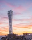 Torso drehen Turm im Sonnenuntergang Himmel, Malmö — Stockfoto