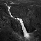 Vista panorâmica da cachoeira, preto e branco — Fotografia de Stock