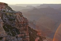 Vue panoramique du Grand Canyon au lever du soleil — Photo de stock