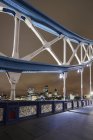 Ночью в лондонском Сити обрушился Тауэрский мост — стоковое фото