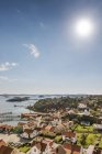 Veduta aerea del villaggio nella costa occidentale svedese — Foto stock