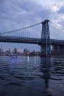 Williamsburg bridge in new york city, urbane szene — Stockfoto