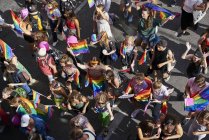Blick aus der Vogelperspektive auf die Pride Parade in Stockholm, Schweden — Stockfoto