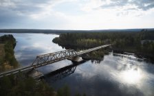 Ponte sul fiume Angerman a Meselfors, Svezia — Foto stock