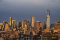 Vue panoramique sur Manhattan skyline — Photo de stock