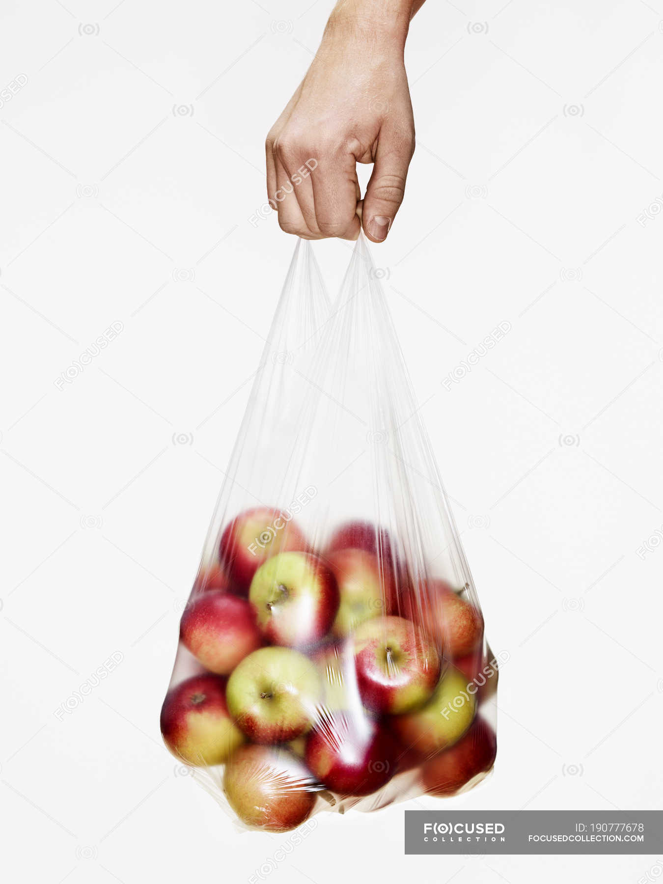 Apple Will Ditch Plastic Bags In Its Retail Stores This Month - Geeky  Gadgets