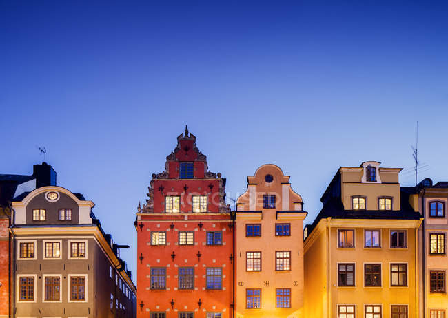 Stoccolma Città Vecchia edifici illuminati di notte — Foto stock