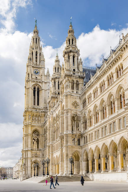 Vista del Ayuntamiento de Viena, Austria - foto de stock