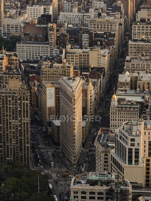 Vista de ángulo alto de la ciudad de Nueva York, escena urbana - foto de stock