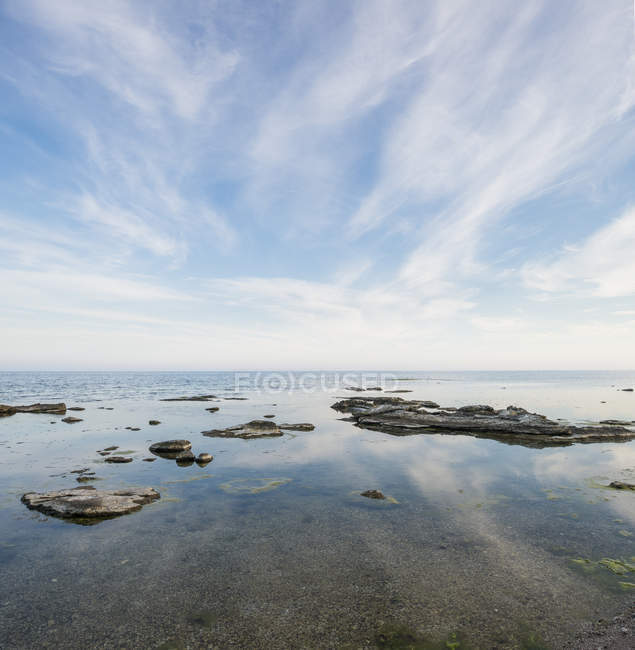 Formations rocheuses sur le littoral, Europe du Nord — Photo de stock