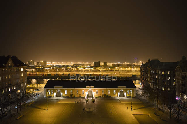 Stadtplatz in Malmö bei Nacht — Stockfoto