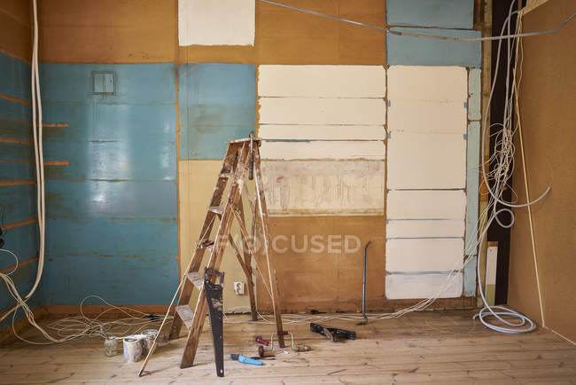 Chambre pendant rénovation, intérieur de la maison — Photo de stock