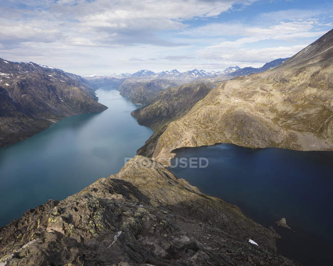 Lago Gjende no parque nacional de Jotunheimen, Noruega — Fotografia de Stock